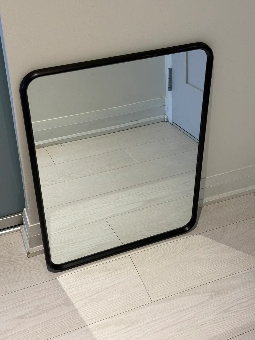 “LIKE NEW” Black Framed Wall Mirror