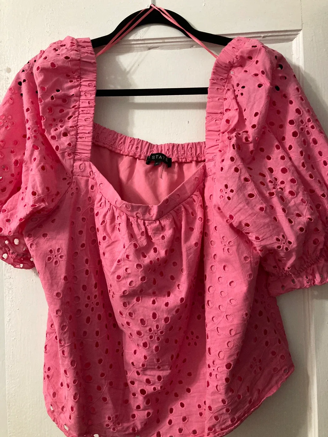 1.STATE Pink Eyelet Puff Sleeve Top