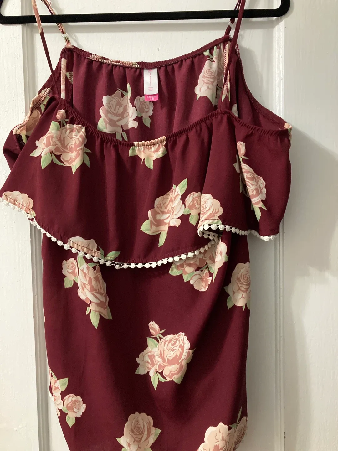 No Boundaries Floral Cami Top - Size XXL