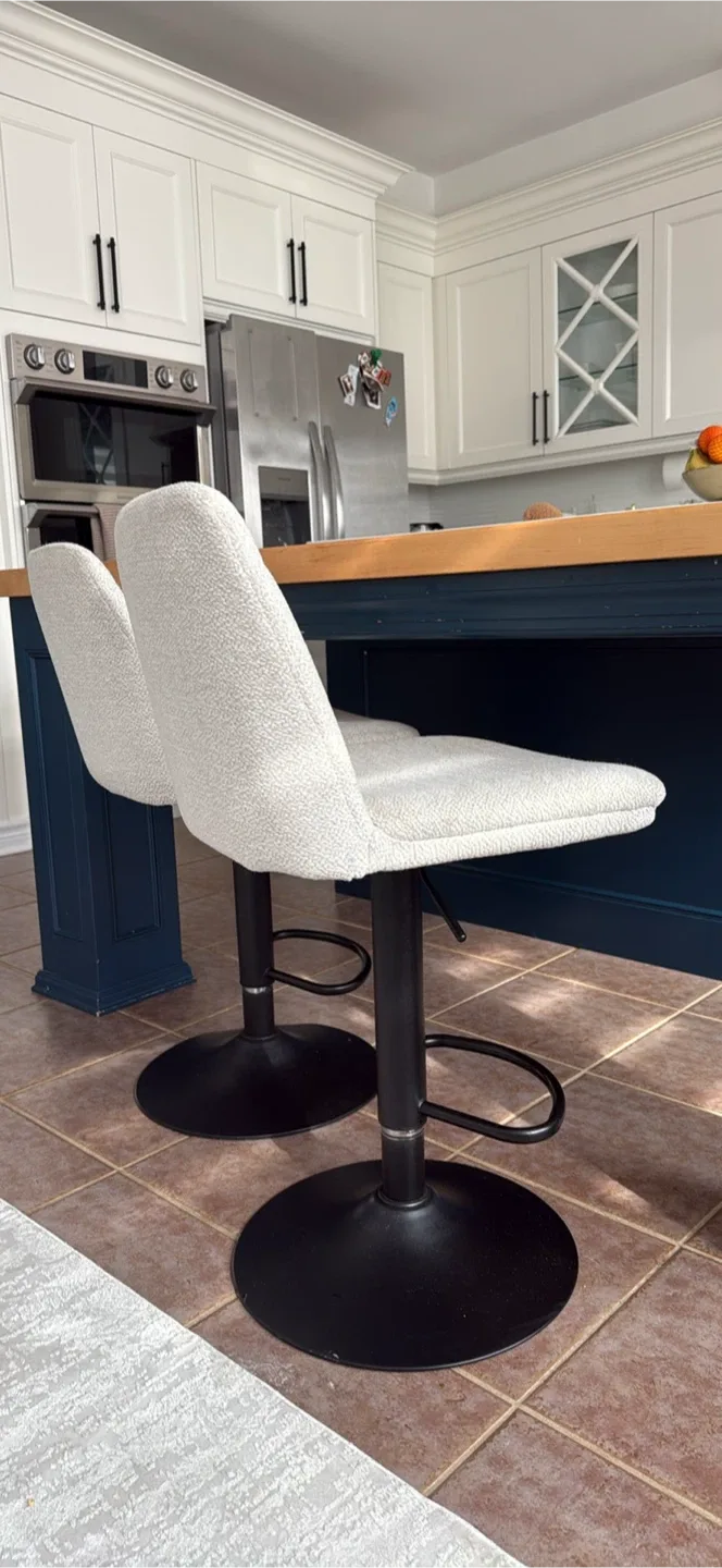 Set of 2 Swivel Bar Stools image indicator(4)