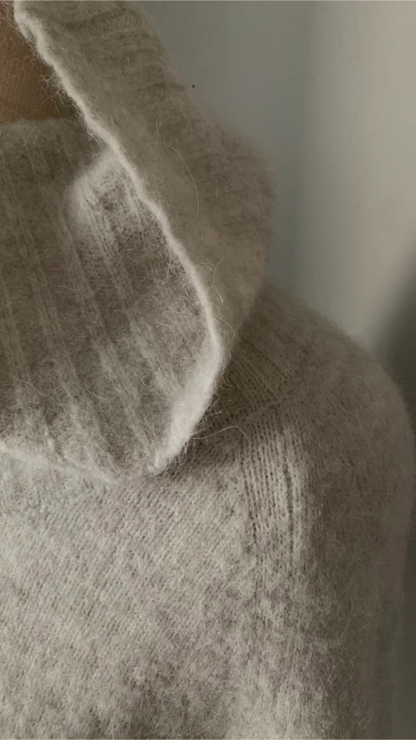 Babaton Taupe Cozy Sweater Size M (oversized) image indicator(2)