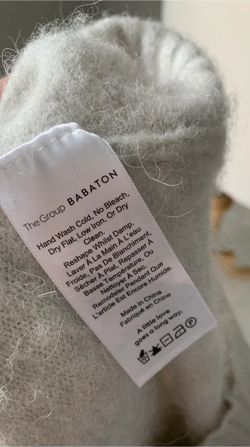 Babaton Taupe Cozy Sweater Size M (oversized) image indicator(7)