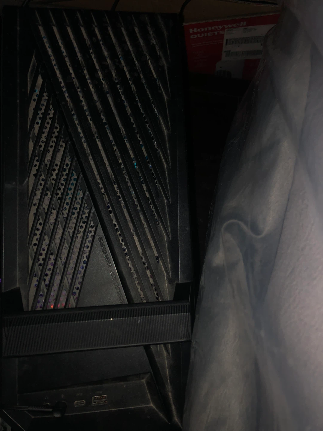 ASUS ROG Gaming PC - RTX 2080 super and 240 hz monitor - photo 3