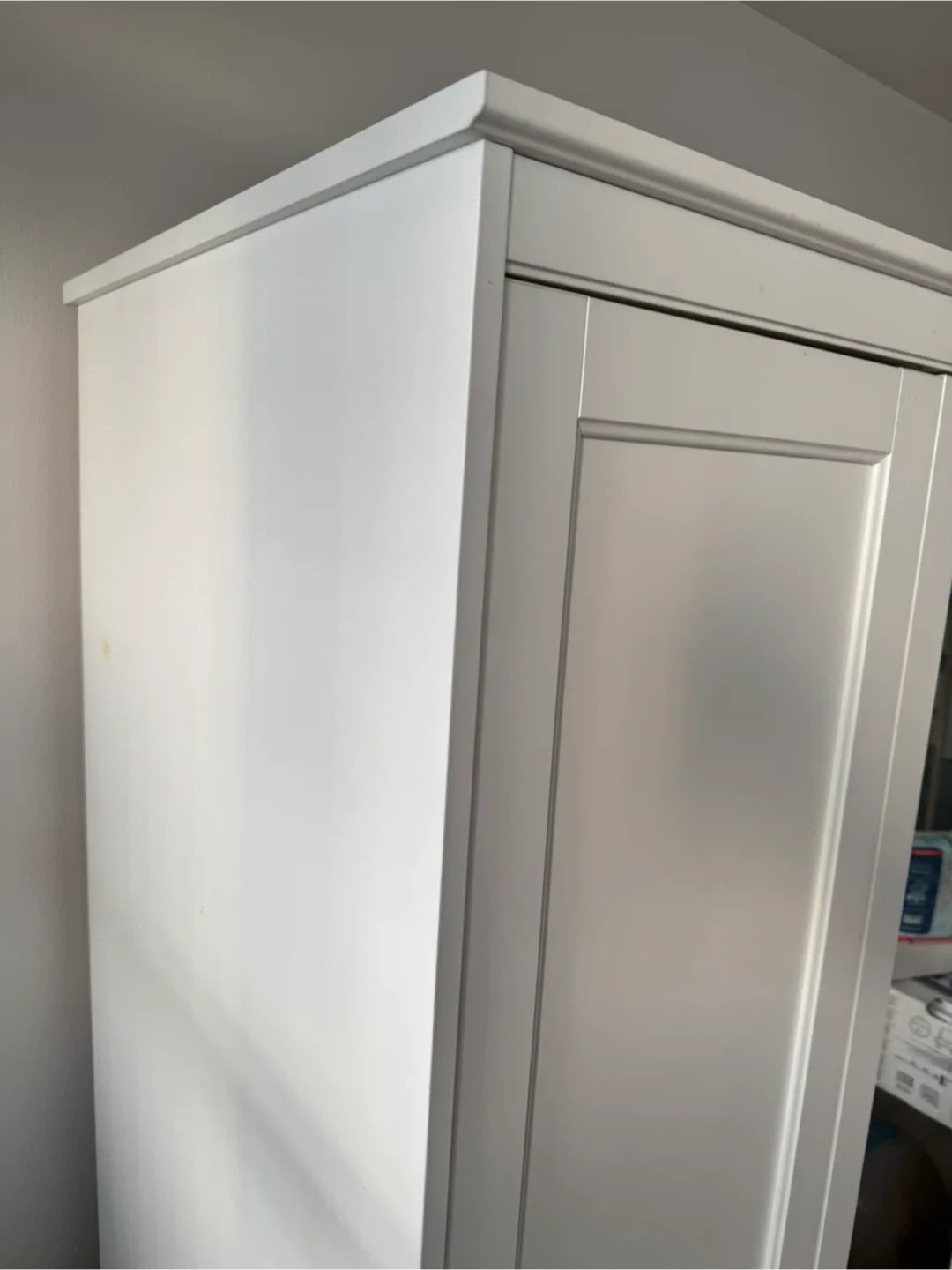 Songesand Ikea sturdyWhite Wardrobe with Mirror Doors image indicator(4)