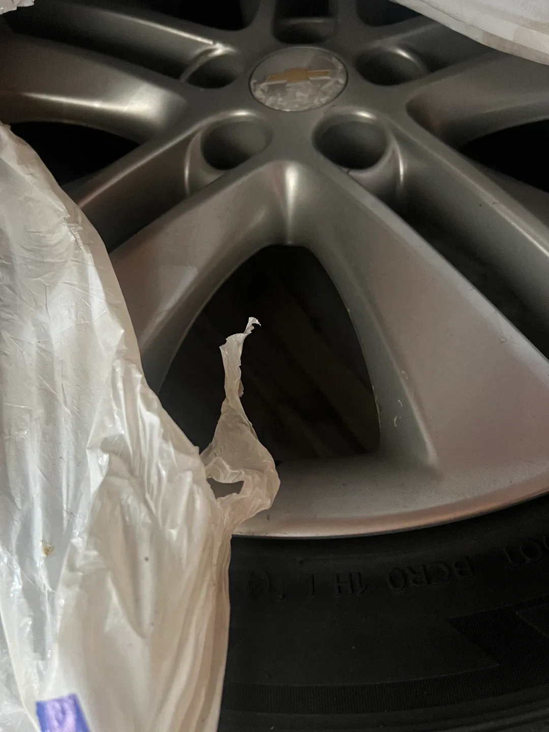 Laufenn Tire on Chevy Rim - 225/45ZR18 (4) image indicator(5)