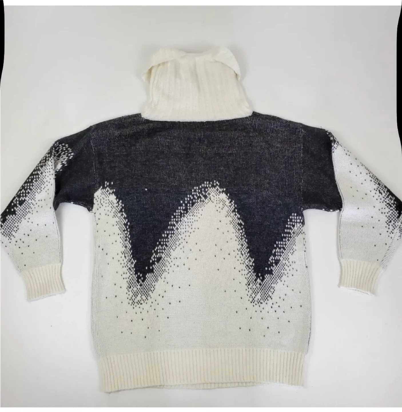 Vintage Polar Bear Print Sweater image indicator(2)