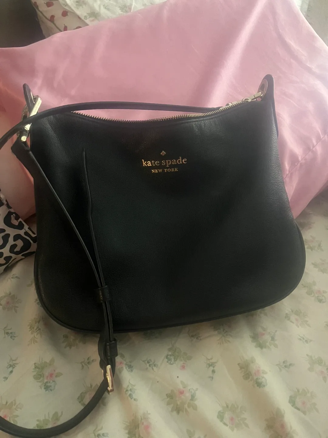 Kate Spade Black Leather Handbag image indicator(2)