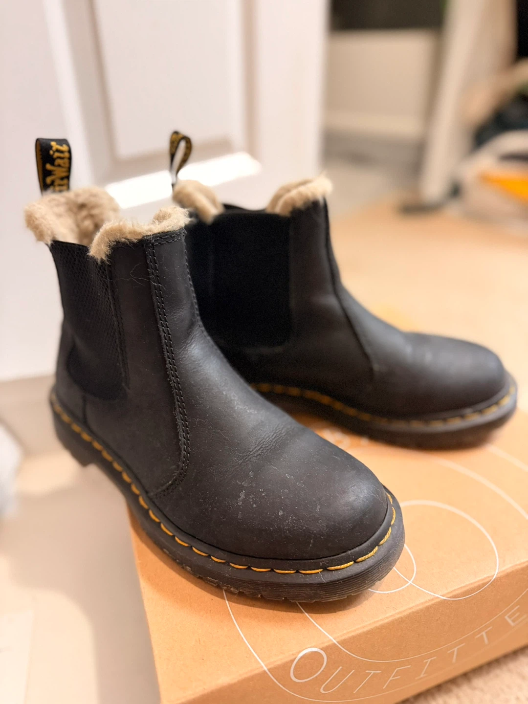 Dr. Martens Leona Faux Fur Lined Chelsea Boots, US 7