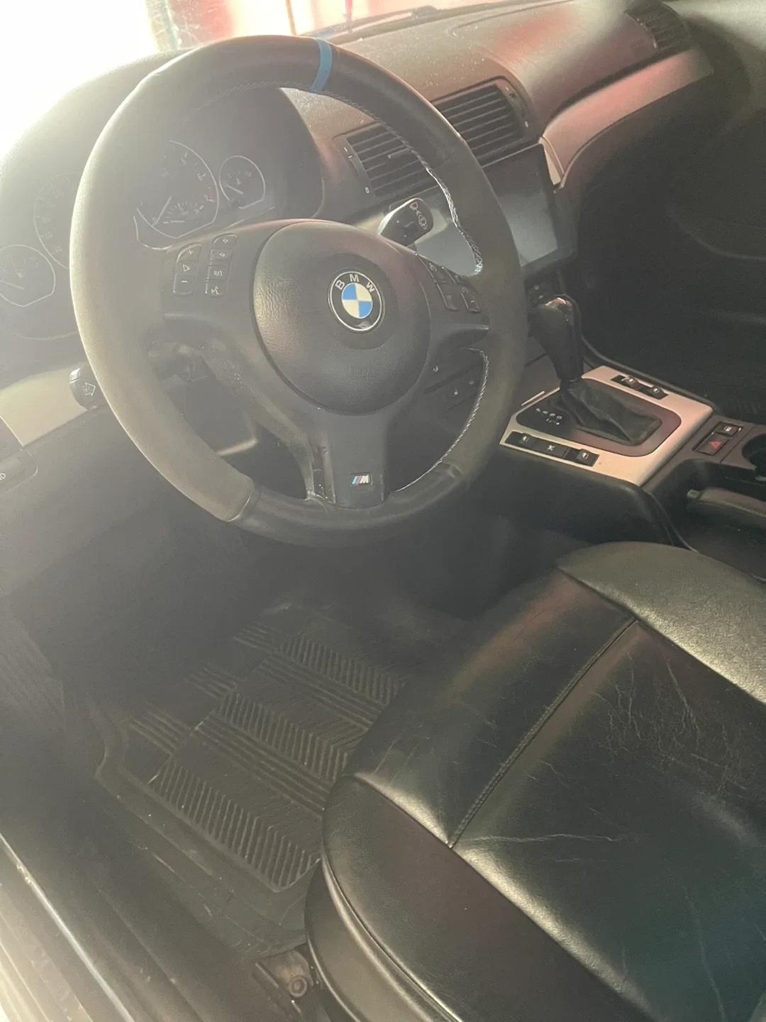 2004 BMW 330i image indicator(3)