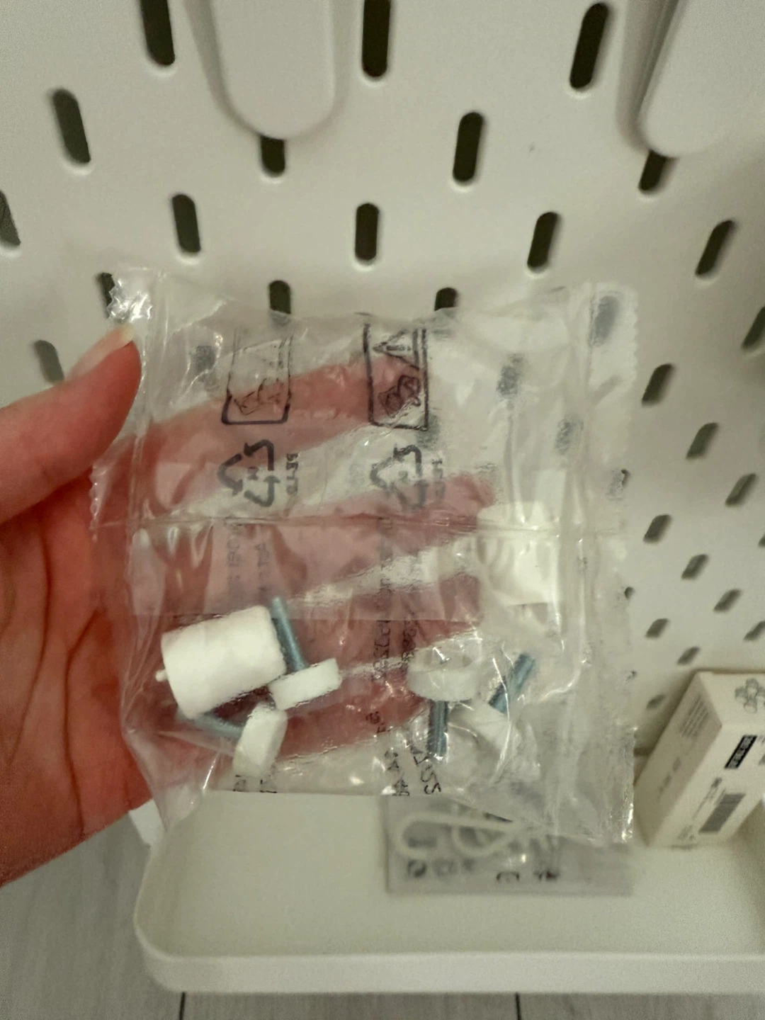 IKEA pegboard + accessories - photo 2