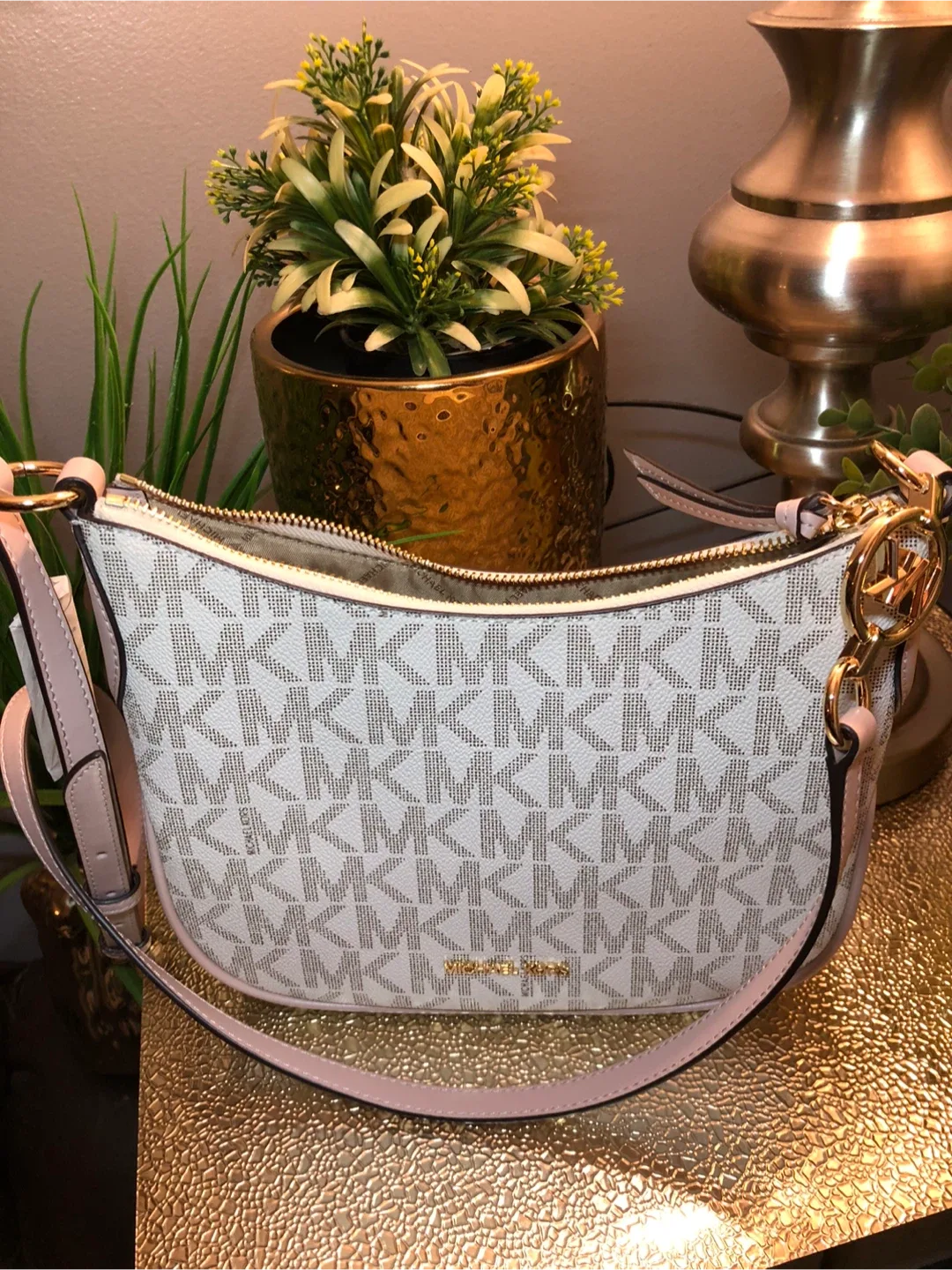 Michael Kors Shoulder Bag - White image indicator(6)