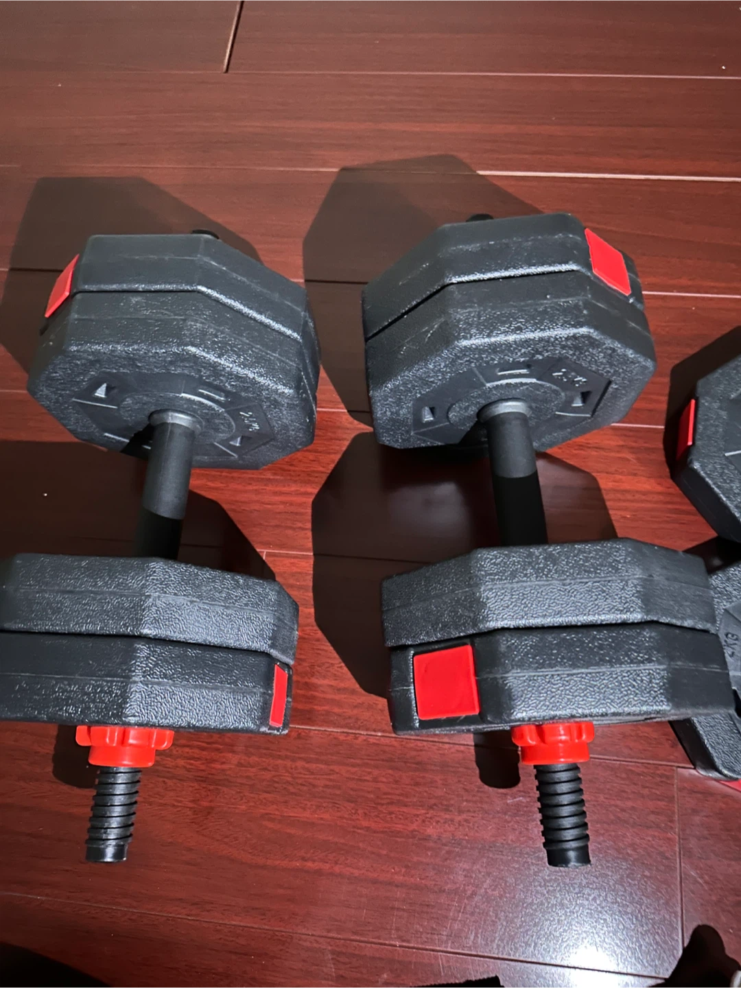 Set of 24 kg Adjustable Dumbbells