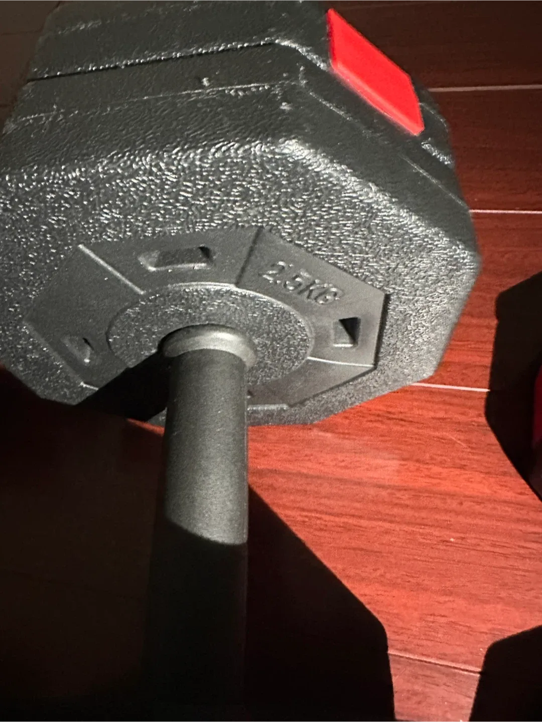 Set of 24 kg Adjustable Dumbbells image indicator(4)