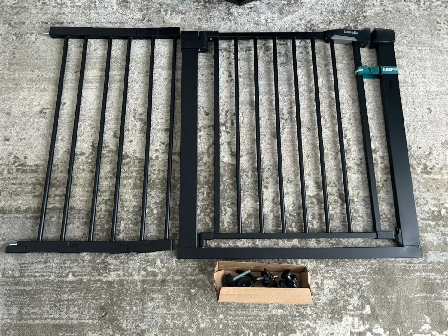 Babelio Metal Baby Gate, 29-48'' - Black image indicator(4)