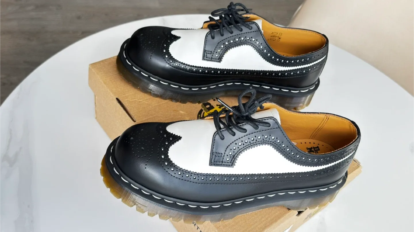 Dr. Martens  3989 BEX SMOOTH LEATHER BROGUE SHOES image indicator(2)