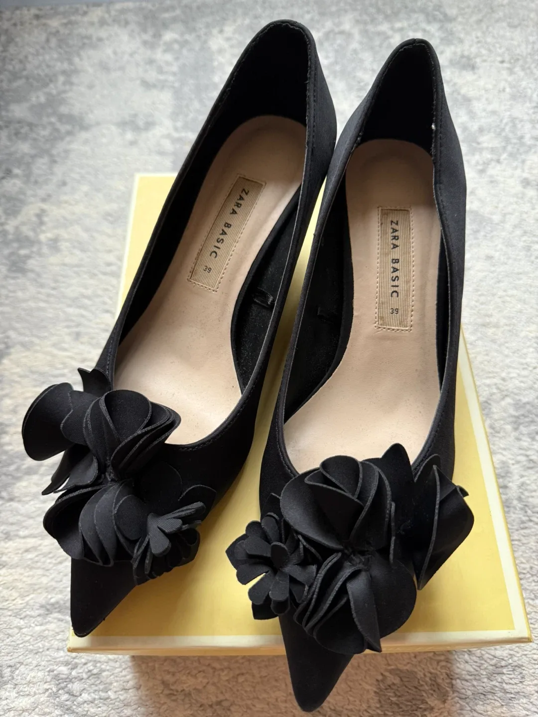 Zara Basic Black Heels with Flower Detail - Size 38 thumbnail