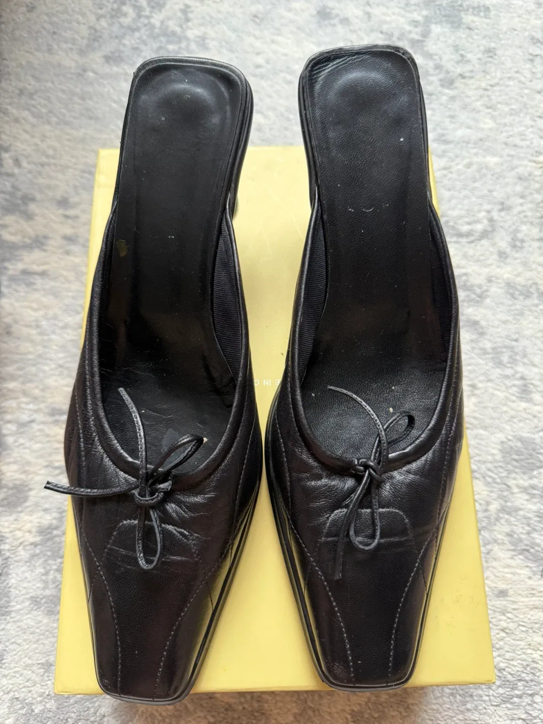 GOMMUS Black Leather Mules Size 9 thumbnail