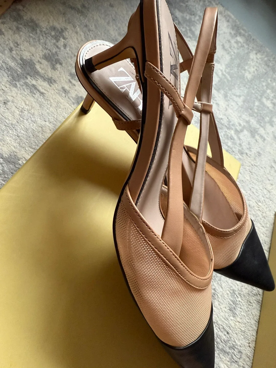 Zara Heels Size 39 image indicator(2)