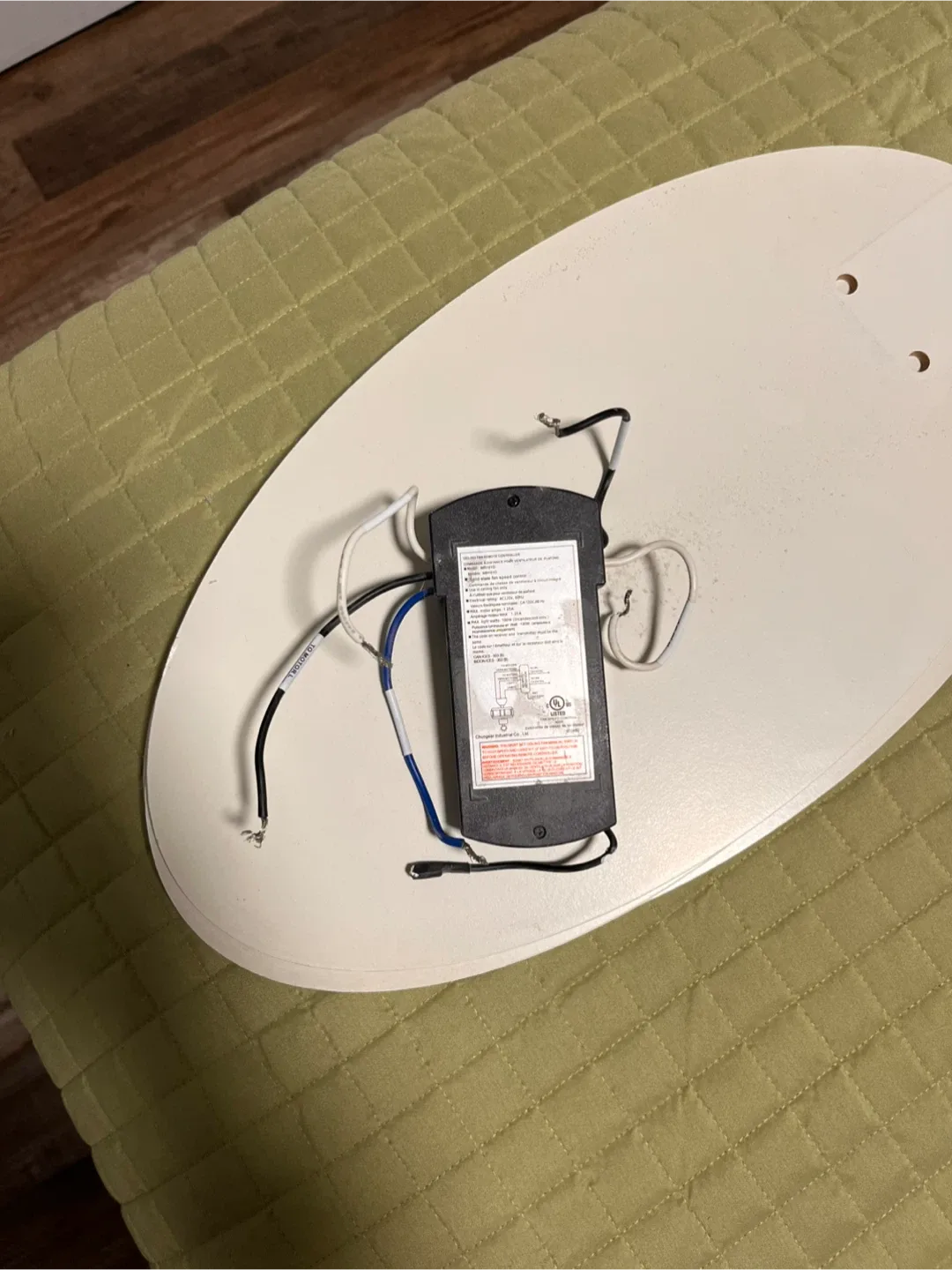 Ceiling Fan with Remote image indicator(4)