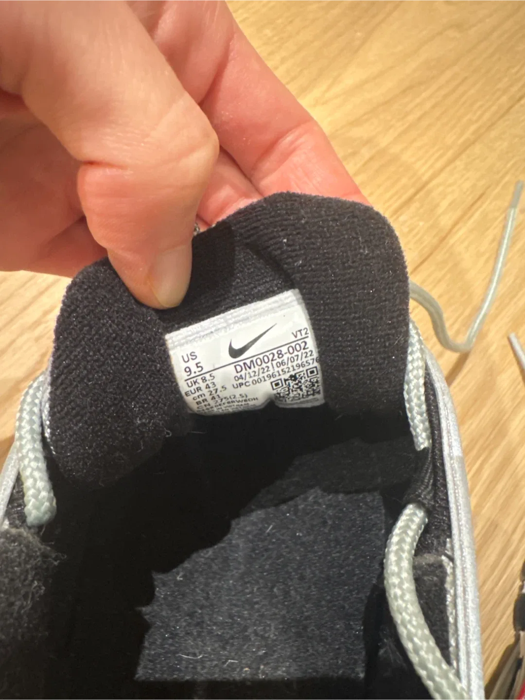 Nike Air Max 97 OG Silver Bullet US 9.5 image indicator(2)