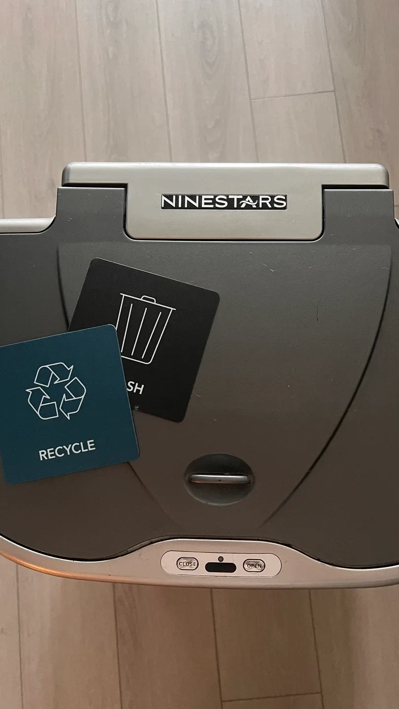 Nine Stars 18.5 Gallon Motion Sensor Recycling Bin image indicator(3)