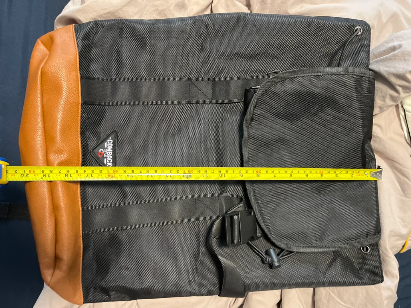 Black Backpack image indicator(4)