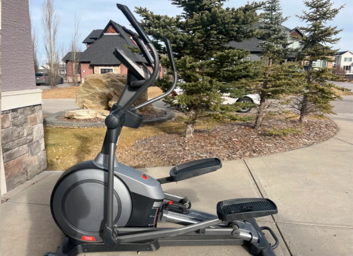 ProForm 510 E Elliptical - Great Condition! image indicator(2)