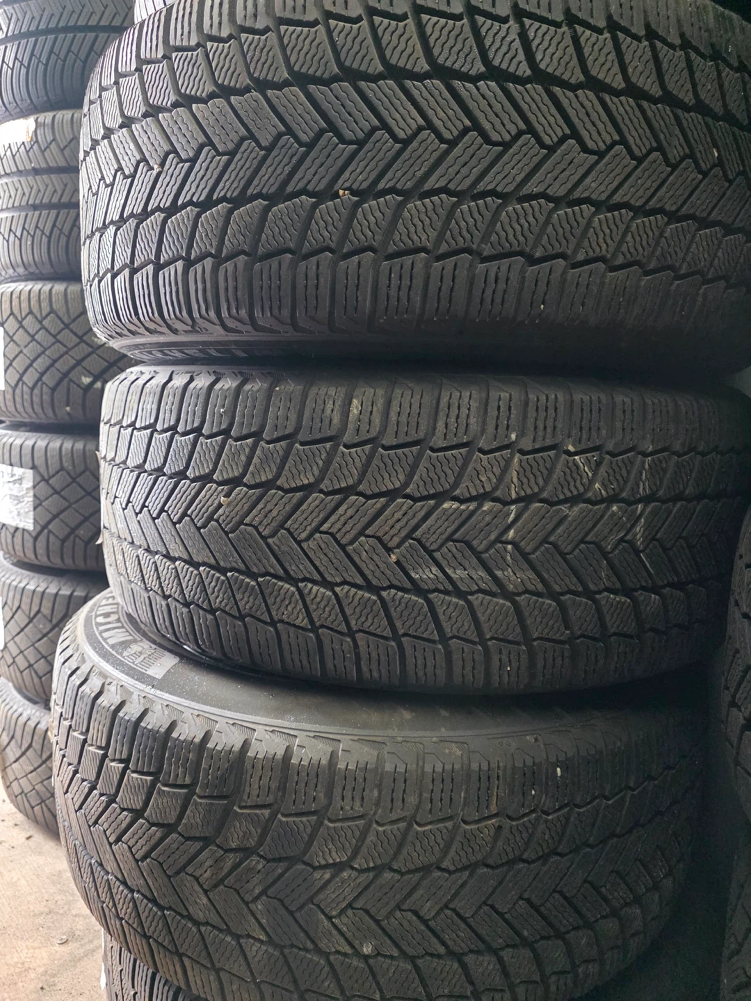 Michelin X-Ice 275/50 R20 Tires - photo 4