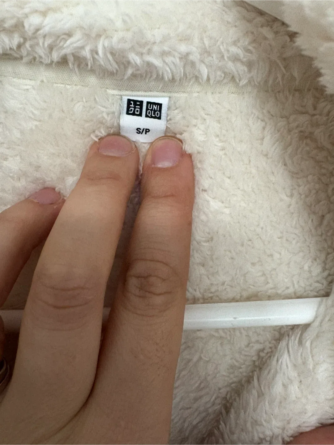 Uniqlo S-M Sweater Jacket image indicator(3)