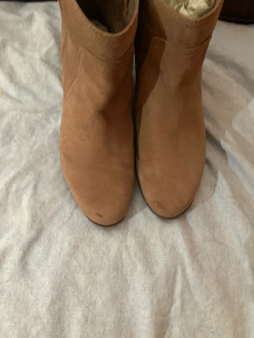 Vince Camuto Suede Ankle Boots Size 8.5 - photo 3