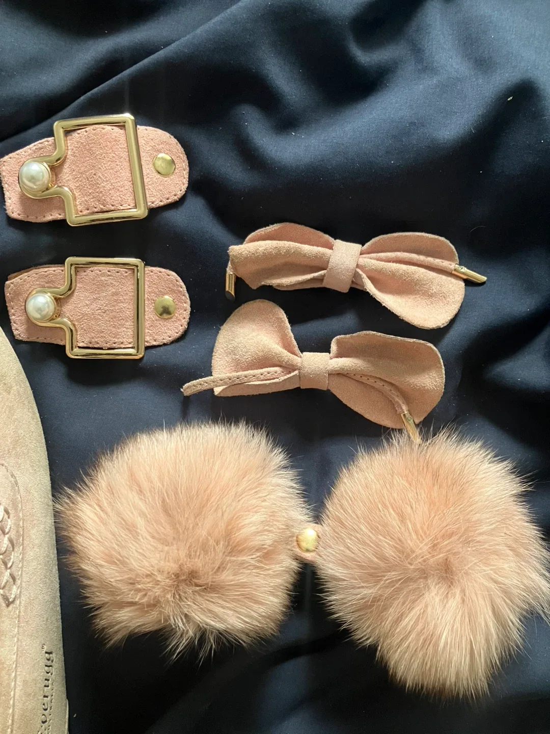 Everugg Australia Pink Suede Moccasin Slippers image indicator(6)