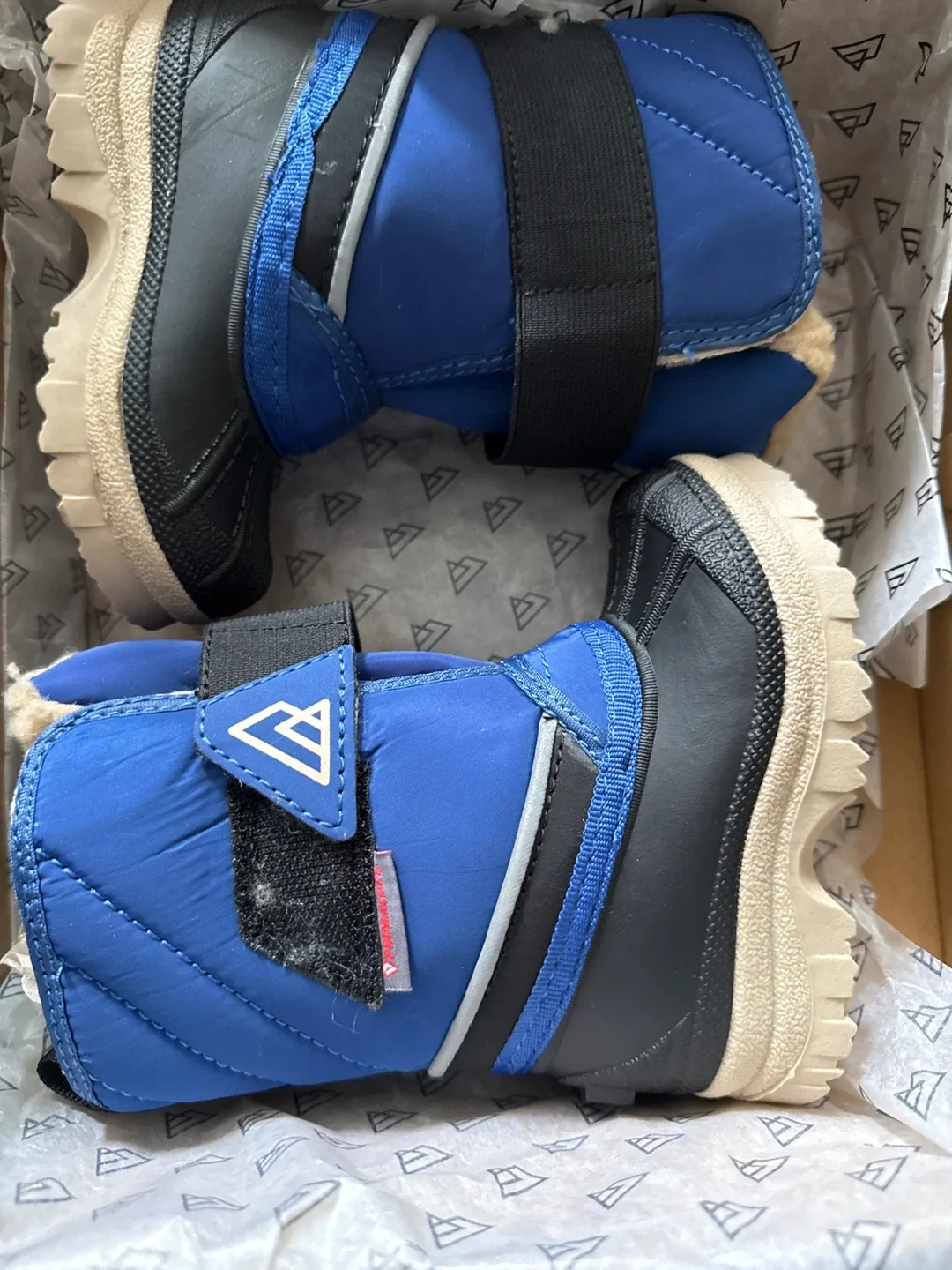 BNIB Ripzone Ember Boys Snow Boots - Size 5T image indicator(4)