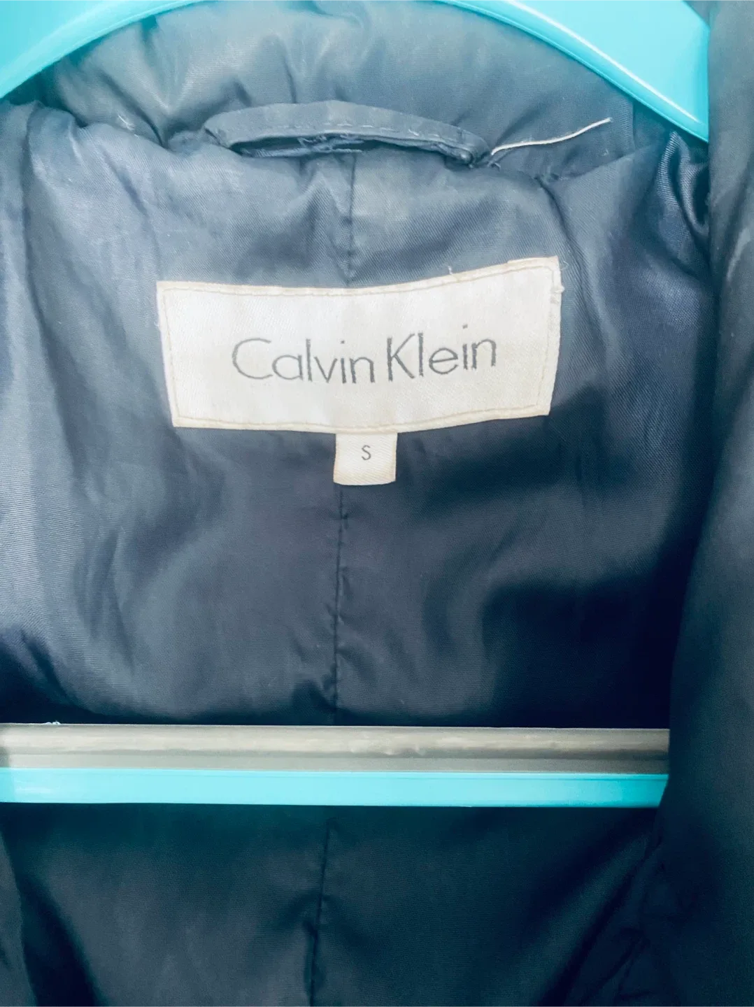 Calvin Klein Women's Puffer Jacket - Size S image indicator(2)