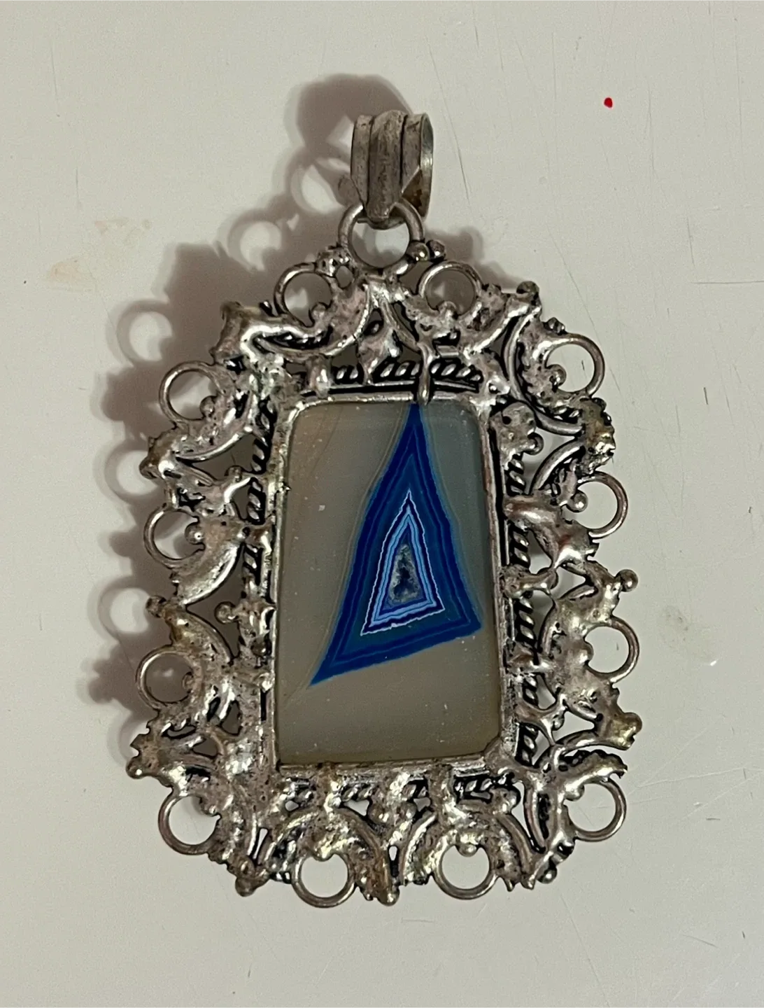 Vintage Agate Pendant with Silver Frame image indicator(2)
