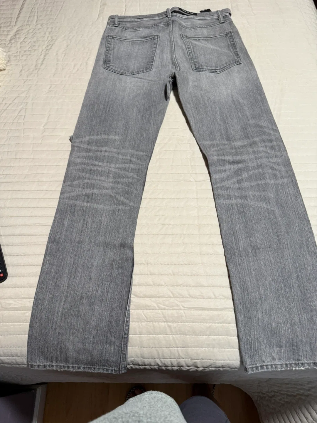 Fear of God Gray Jeans image indicator(2)
