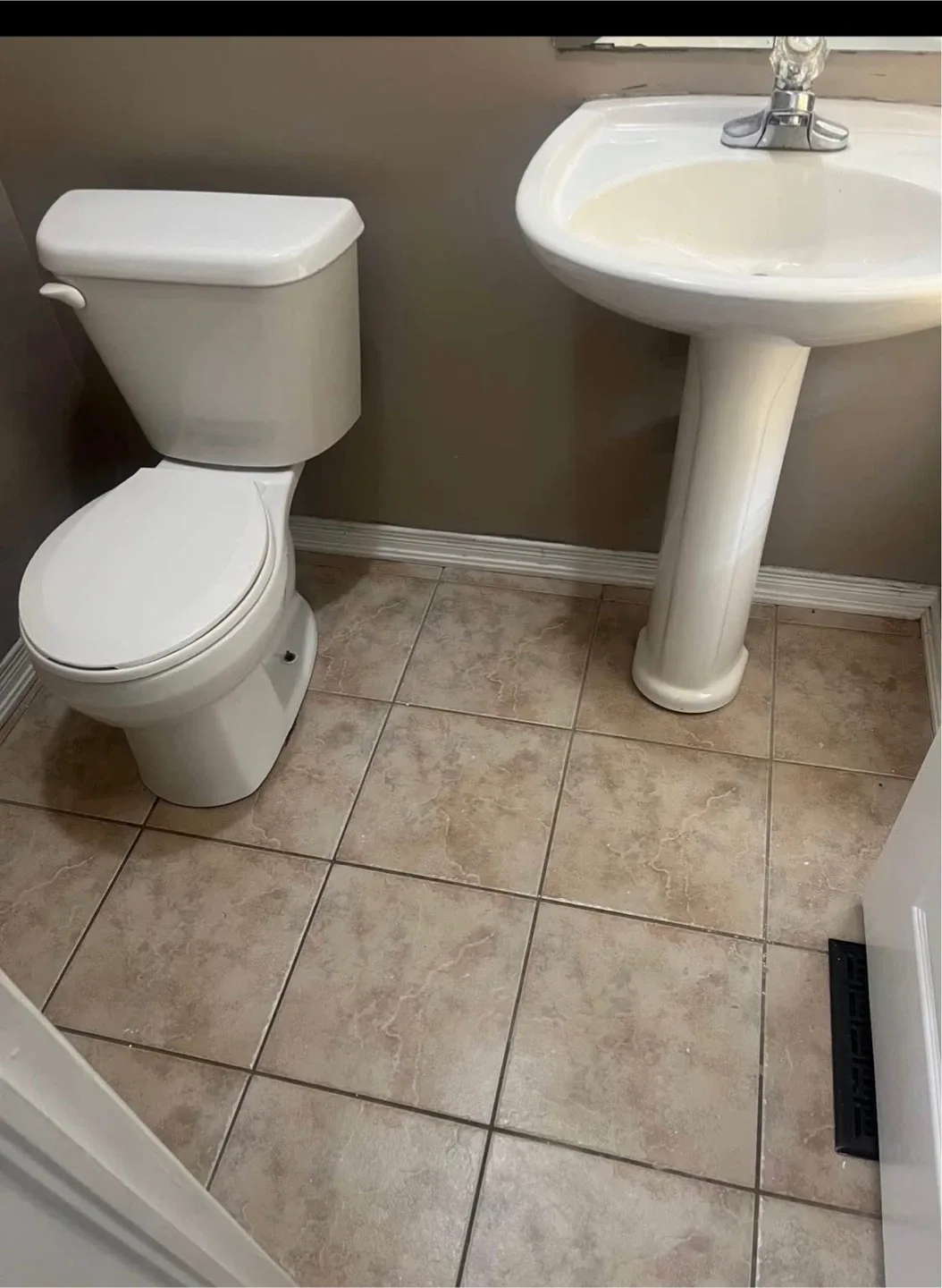 Room for rent image indicator(6)