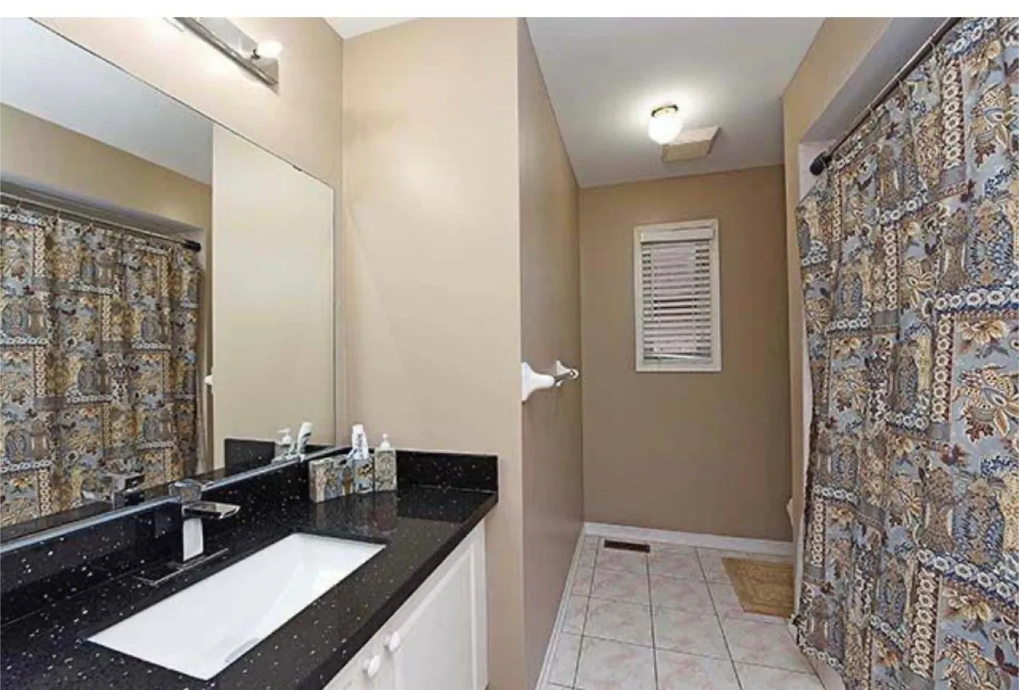 Room for rent image indicator(5)