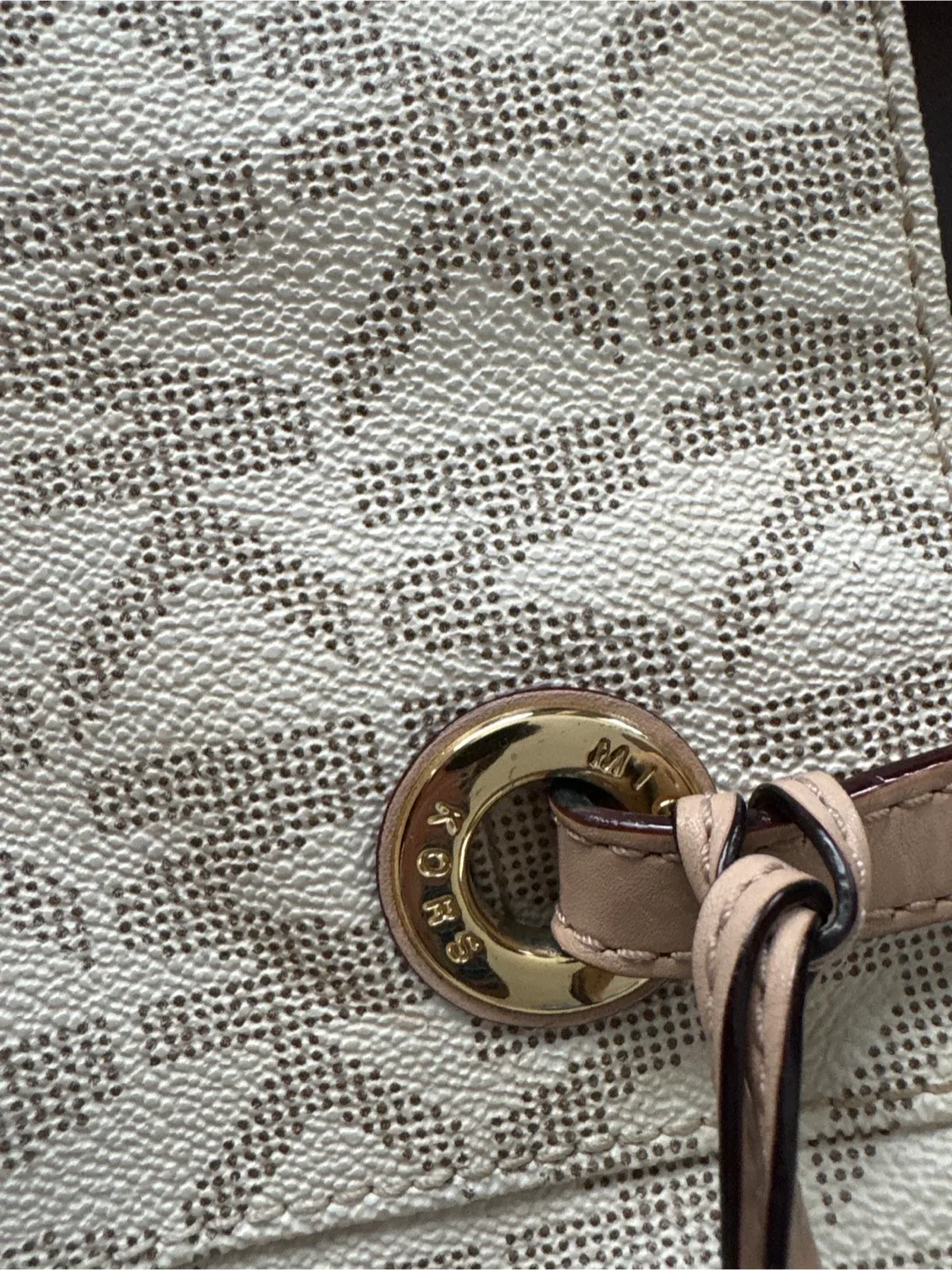 Michael Kors Tote Bag - Cream & Beige image indicator(8)