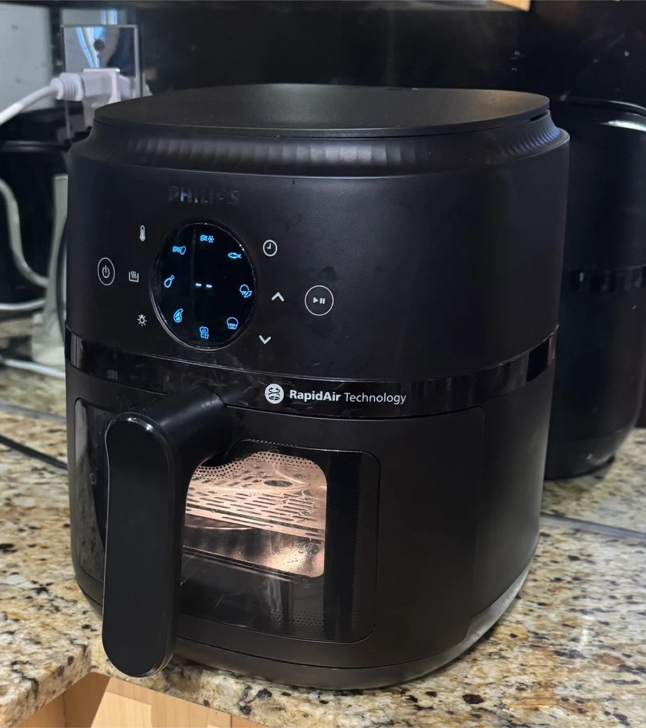 Philips Airfryer with Rapid Air Technology thumbnail