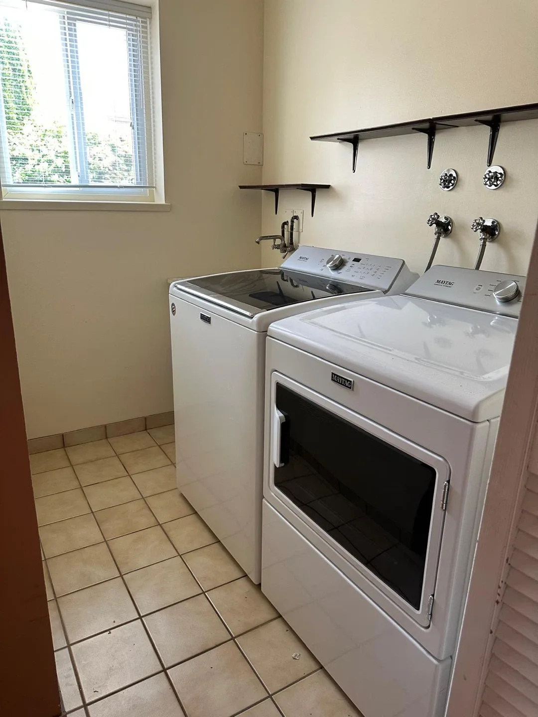 Ground floor 2 bedroom house on rent near ND school image indicator(10)