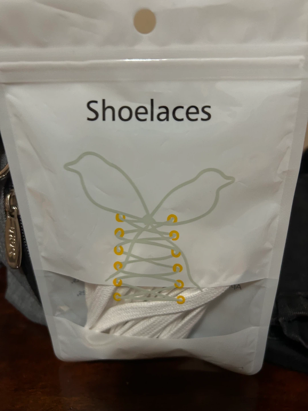 Shoelaces - New in Package 🥕