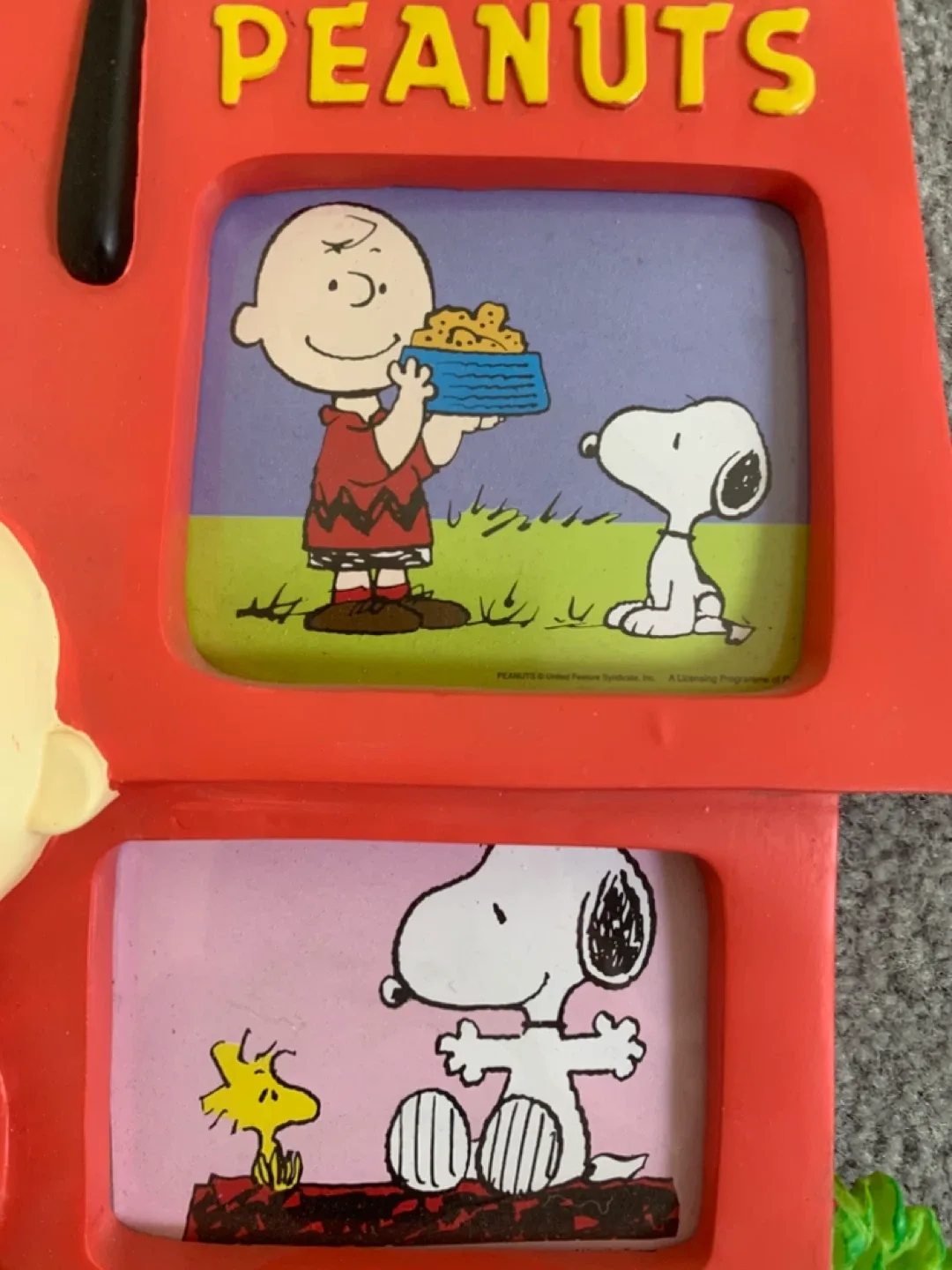 Peanuts Charlie Brown & Snoopy Photo Frame image indicator(6)