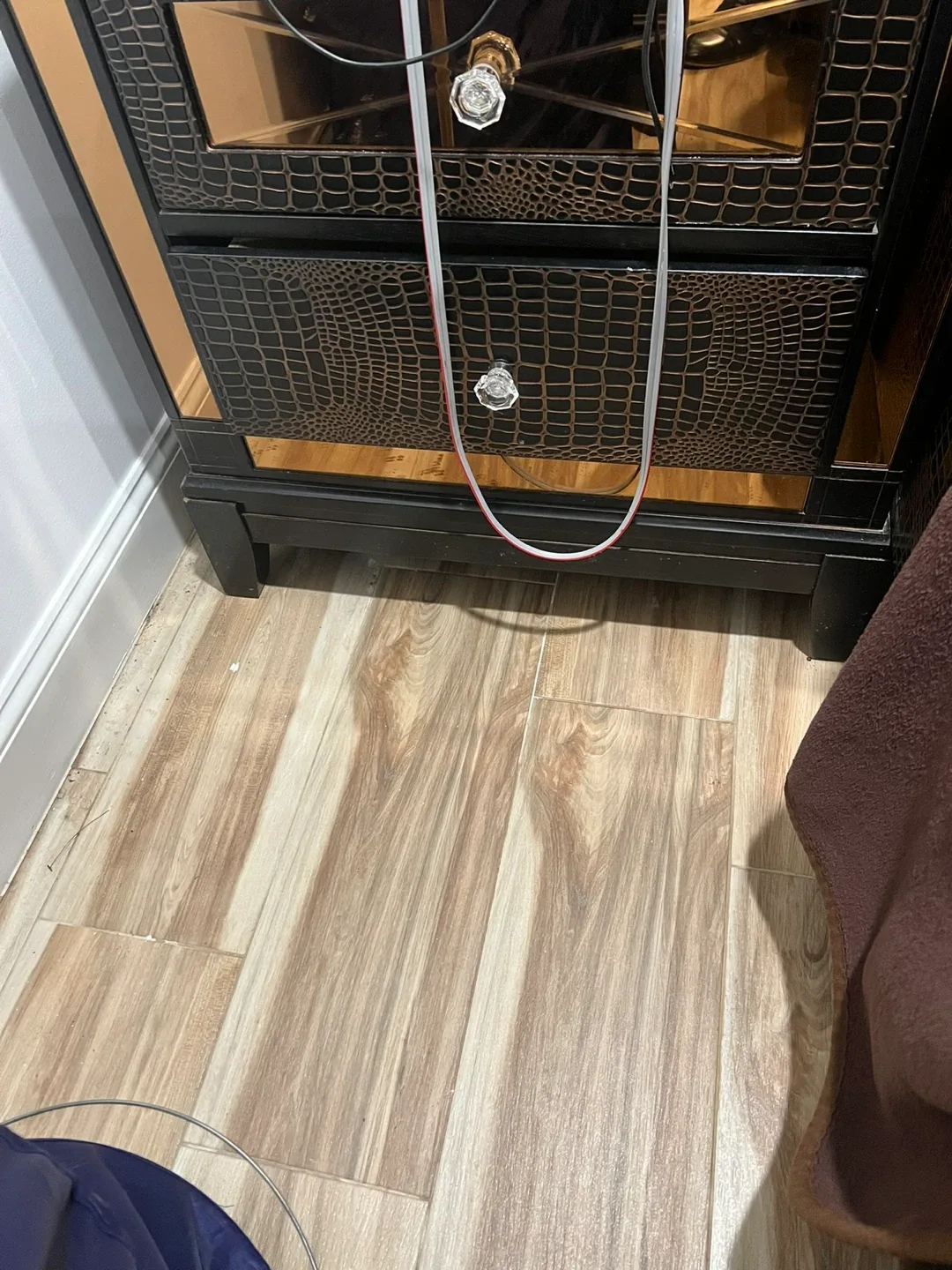 Bedroom Set - Dresser, Mirror, Nightstands, Headboard image indicator(4)