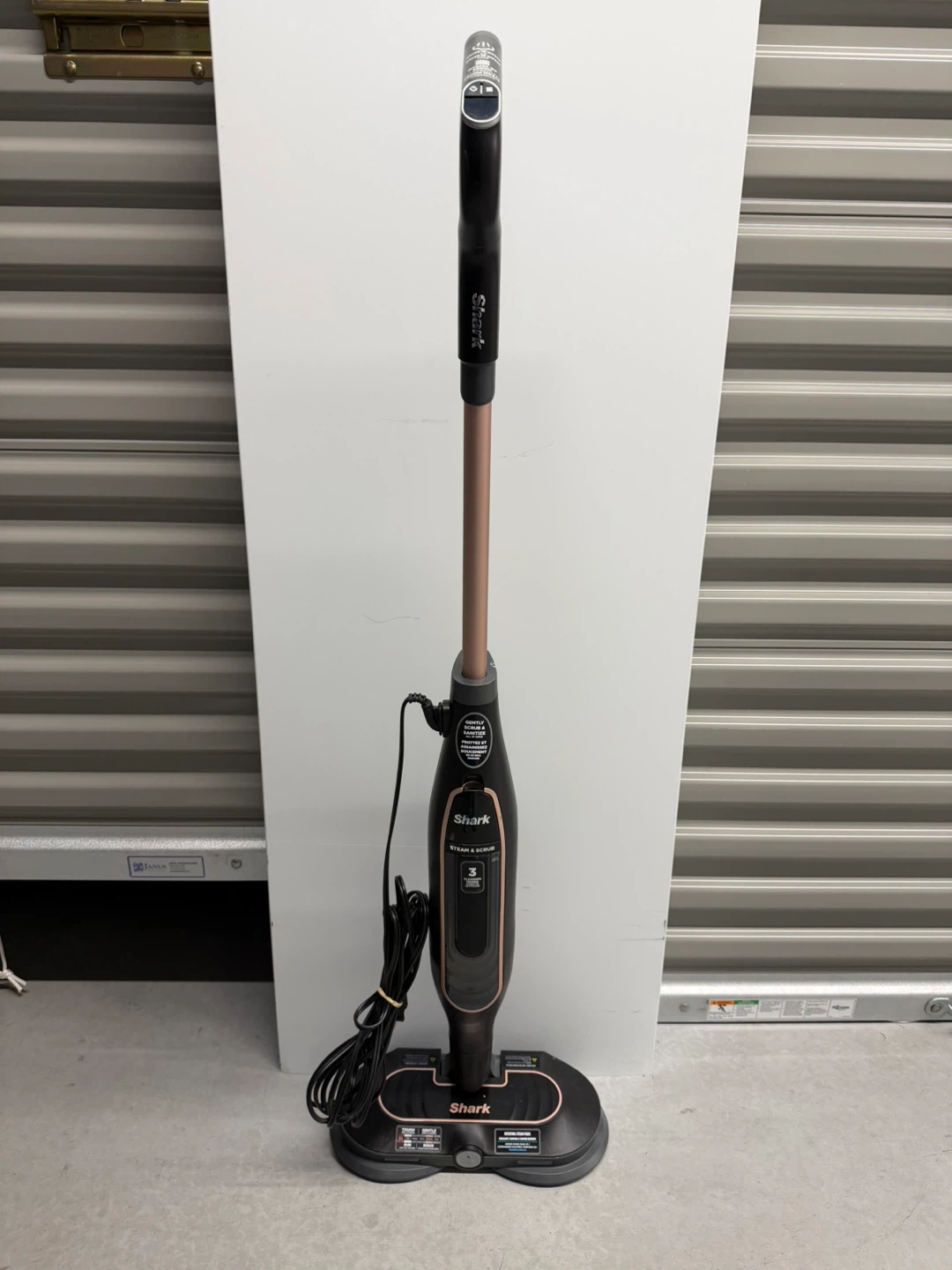 Shark S7201 Steam & Scrub with Steam Blaster - photo 2