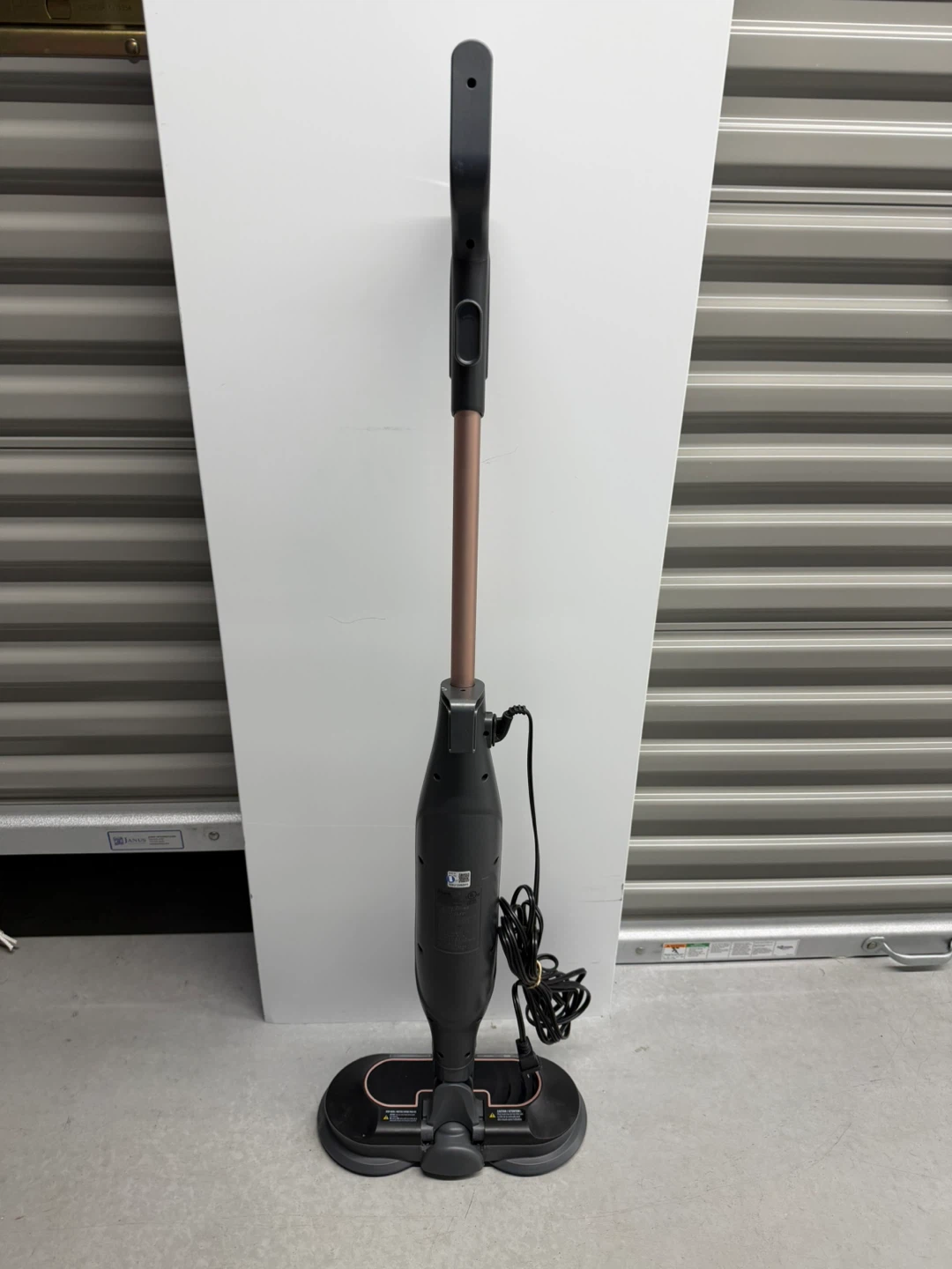 Shark S7201 Steam & Scrub with Steam Blaster - photo 3