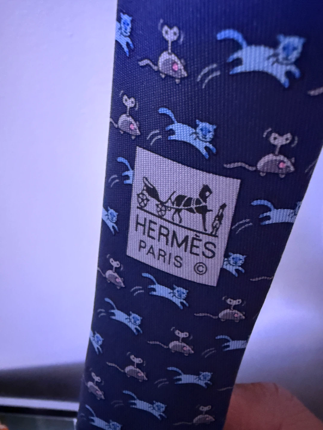 Hermès Paris Navy Blue Cat & Mouse Print Silk Tie - photo 2