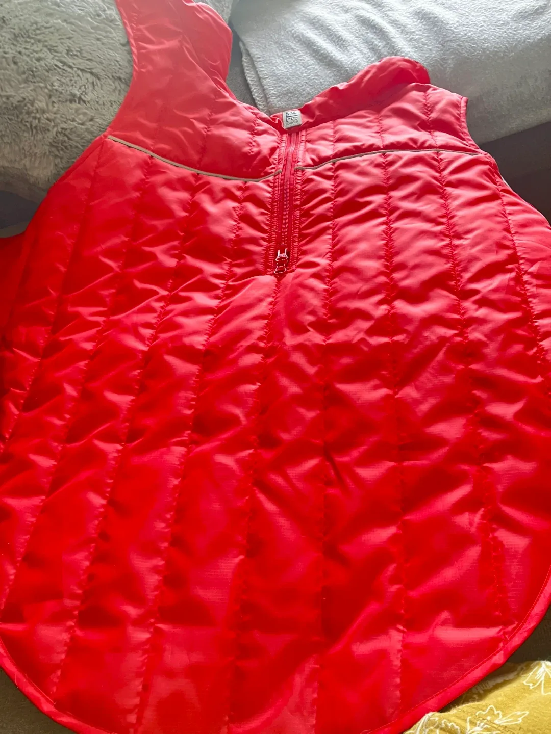 Dog sweaters and jackets image indicator(5)