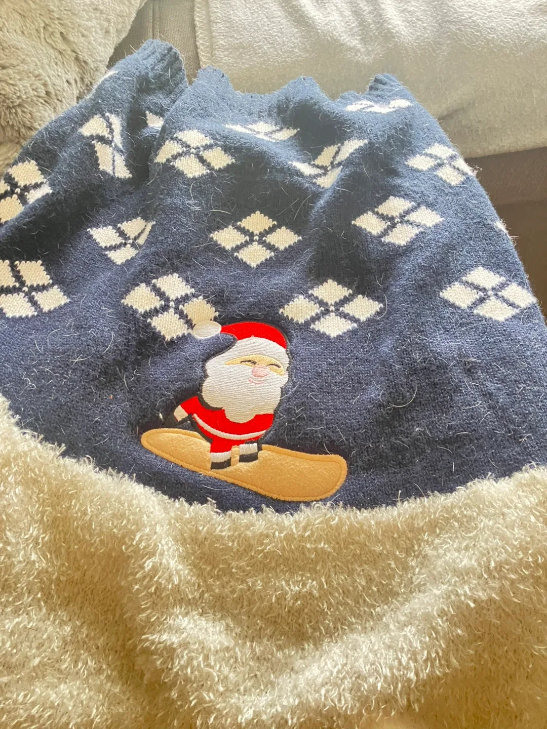 Dog sweaters and jackets image indicator(3)