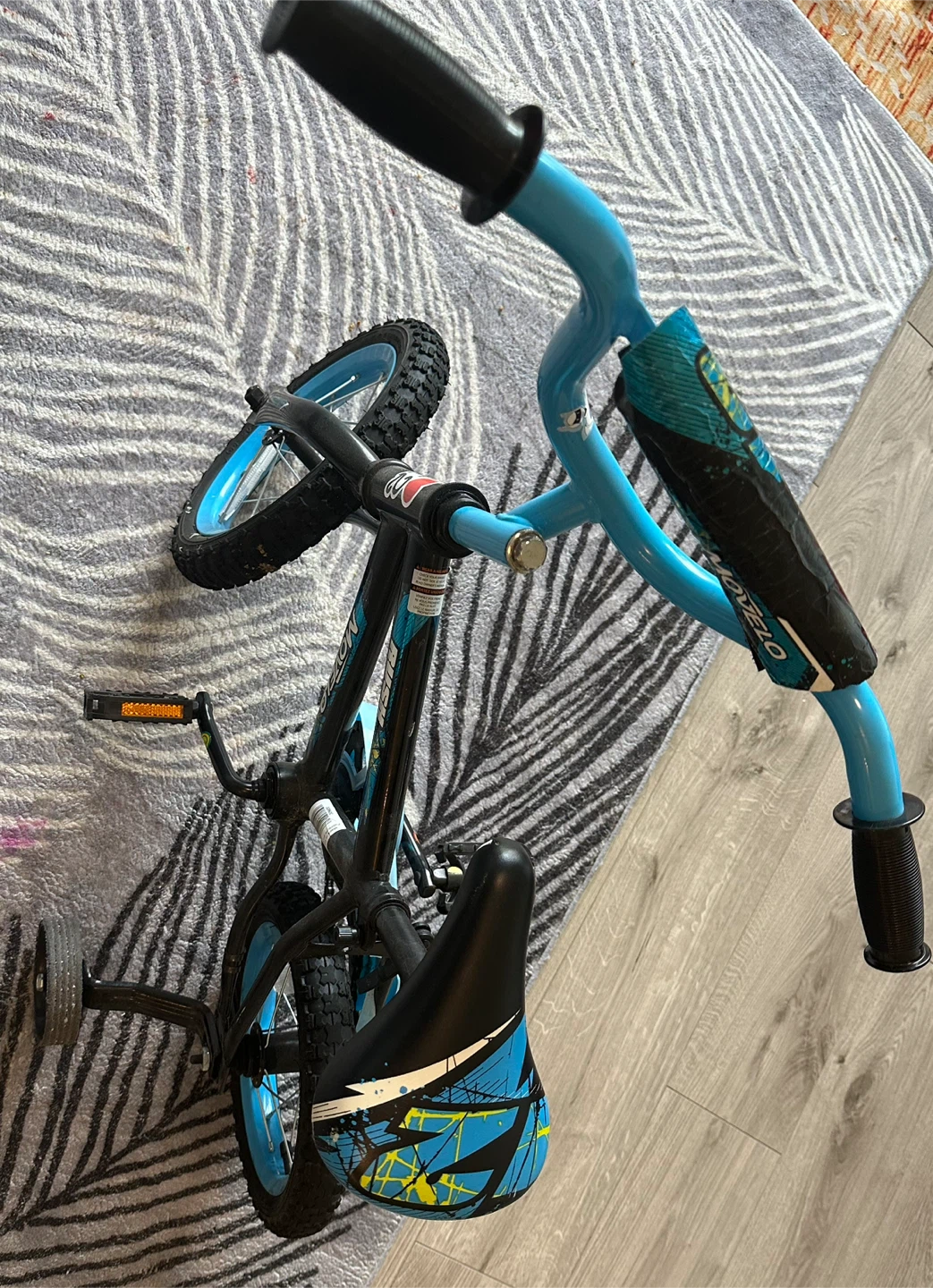Movelo Rush 12" Kids Bike - Blue & Black
