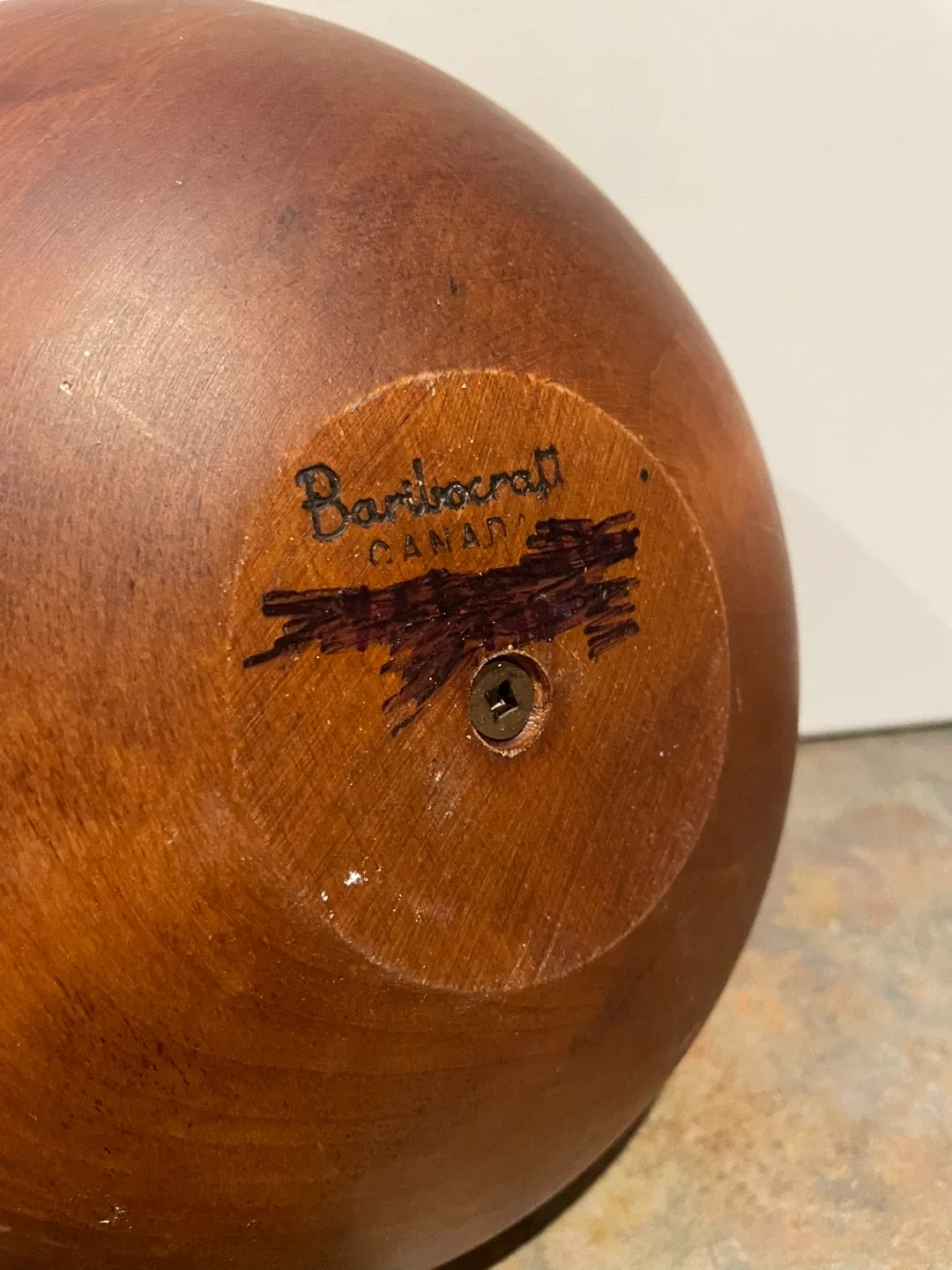 Baribocraft Nut Bowl with Tools image indicator(4)